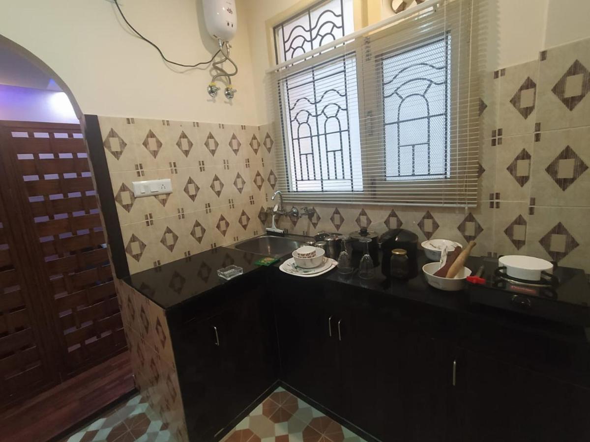 Deluxe Homestay Apartments With Kitchen In Shimla Esterno foto